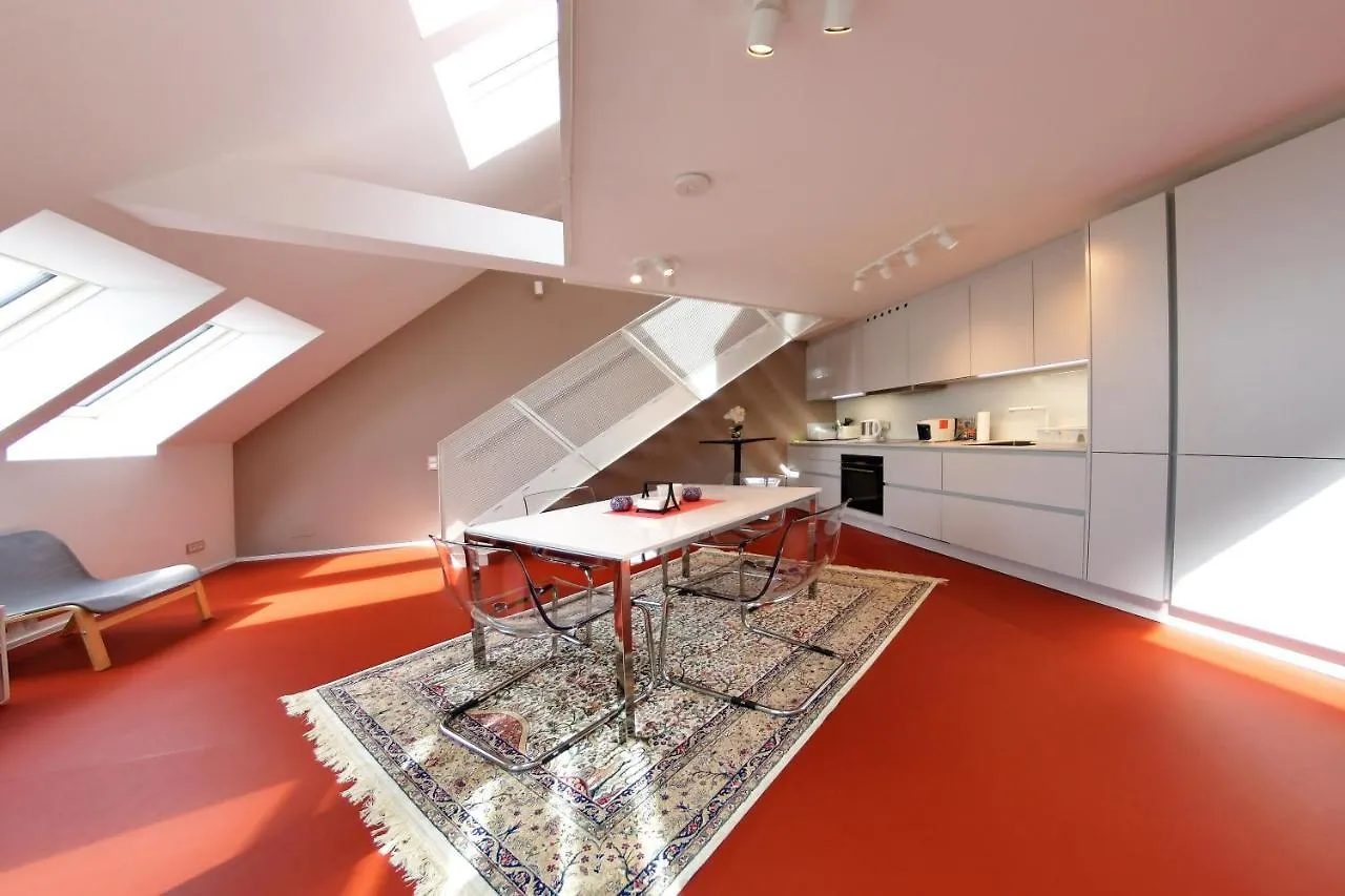 Julius 22 - Duplex Apartment 5 Mins To City Center location