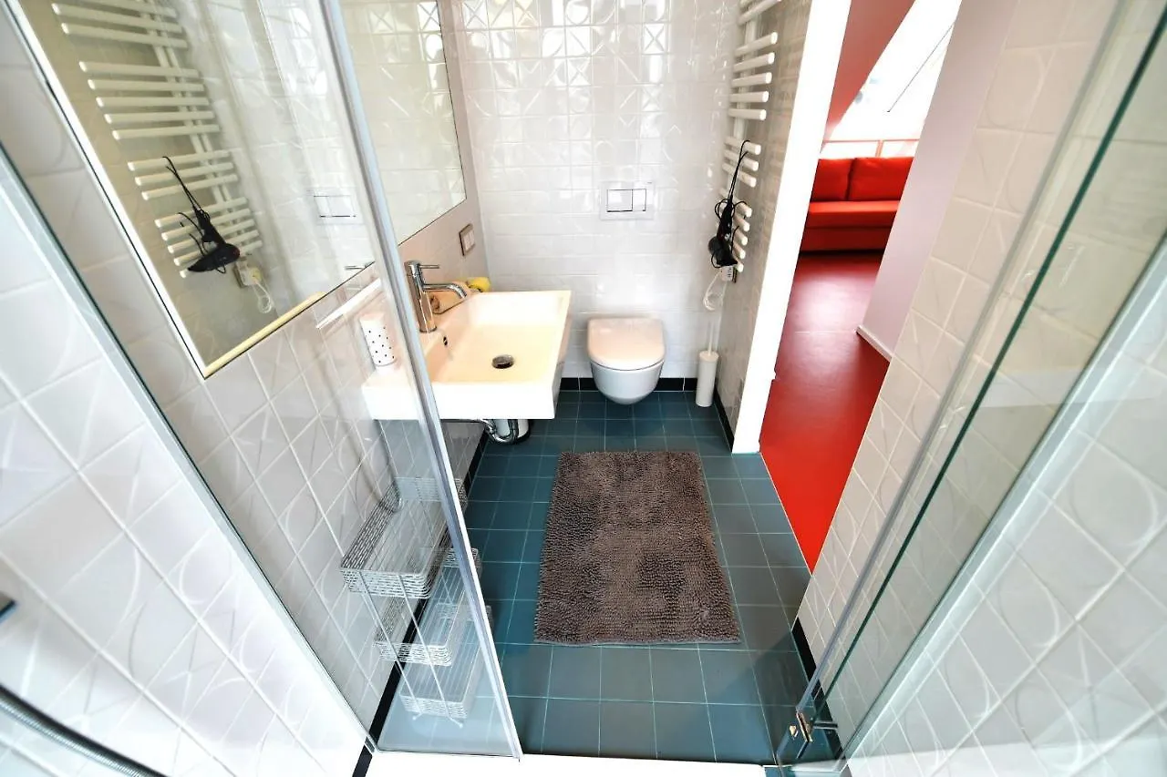 Julius 22 - Duplex Apartment 5 Mins To City Center Vienna 0*,  Austria