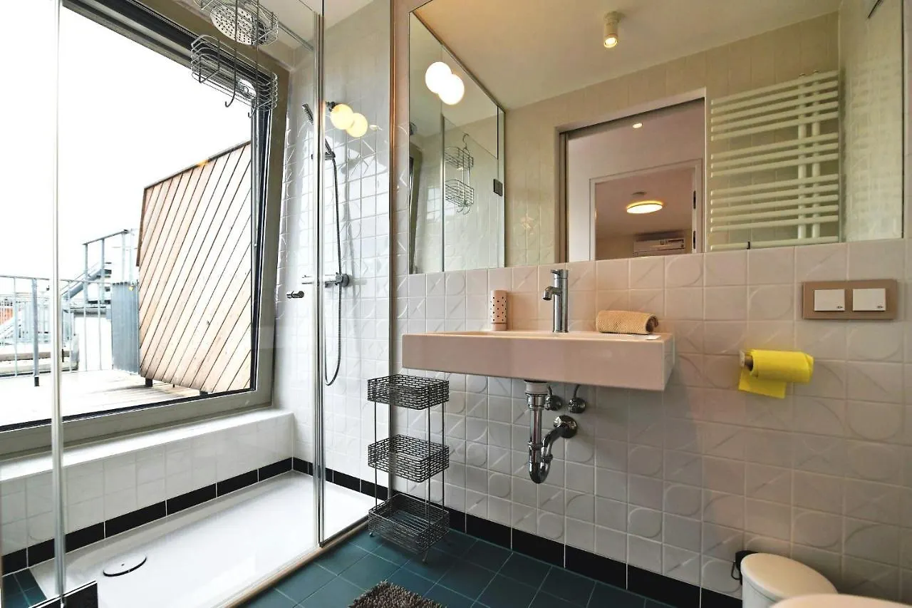 Julius 22 - Duplex Apartment 5 Mins To City Center Vienna Austria